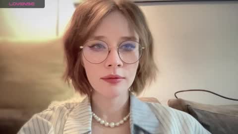 ms_christiana online show from 11-17-25, 03:45