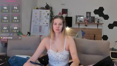 Snapshot of ms_foryou chatting on 01-17-26, 01:16 Ms ForYOU online show from 01-17-26, 01:16