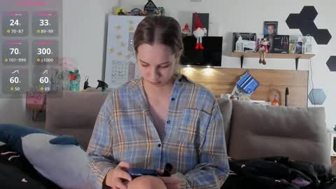 Snapshot of ms_foryou chatting on 01-18-26, 01:26 Ms ForYOU online show from 01-18-26, 01:26