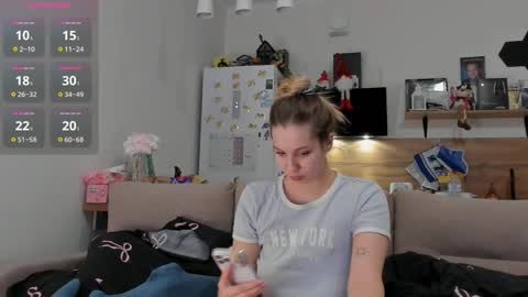 Snapshot of ms_foryou chatting on 02-04-26, 03:18 Ms ForYOU online show from 02-04-26, 03:18