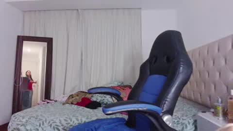 Snapshot of ms_freya chatting on 03-11-25, 04:43 Freya online show from 03-11-25, 04:43