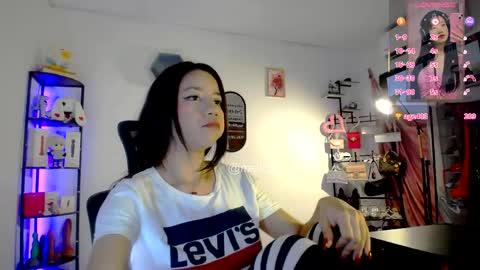 Snapshot of ms_lissa chatting on 04-18-26, 07:07 MISS LISSA online show from 04-18-26, 07:07