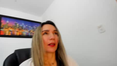 ms_lunarose online show from 01-15-26, 08:34