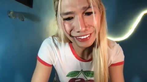 Snapshot of ms_maureenx69x chatting on 04-26-26, 02:48 ms_maureenx69x online show from 04-26-26, 02:48