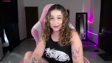 Snapshot of ms_ratuelita chatting on 07-05-26, 06:59 Manuela3 online show from 07-05-26, 06:59