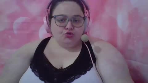 Snapshot of mscamirose15 chatting on 10-06-25, 07:00 Ms. Cami Rose online show from 10-06-25, 07:00
