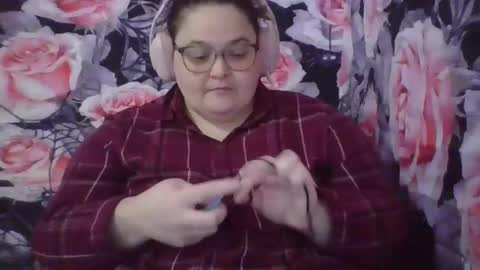 Snapshot of mscamirose15 chatting on 11-17-25, 10:04 Ms. Cami Rose online show from 11-17-25, 10:04