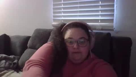 Snapshot of mscamirose15 chatting on 11-28-25, 10:12 Ms. Cami Rose online show from 11-28-25, 10:12