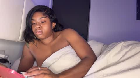 mskitty000 online show from 02-11-26, 03:22