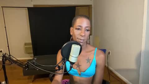 Snapshot of msmerlinmystique chatting on 10-24-25, 01:35 Merlin Mystique online show from 10-24-25, 01:35