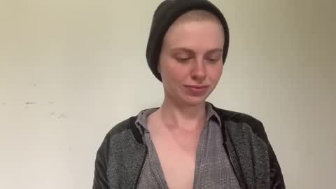 Snapshot of msprissylynx chatting on 03-08-26, 05:06 Adela Rose MsPrissyLynx online show from 03-08-26, 05:06