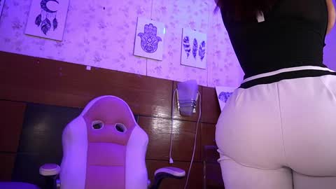 Manuela  online show from 01-28-25, 03:15