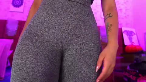 Manuela  online show from 02-07-25, 03:01