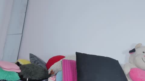 Snapshot of msschloee chatting on 03-04-25, 07:11 Chloe new account online show from 03-04-25, 07:11