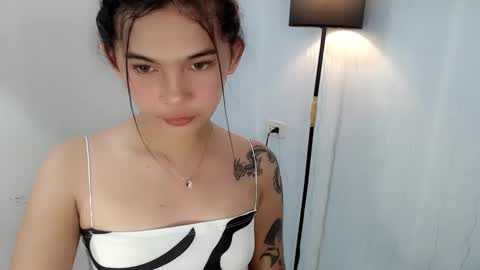 Snapshot of mstefany chatting on 12-12-24, 01:43 tefany online show from 12-12-24, 01:43