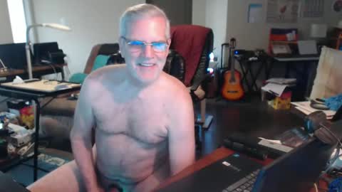 Snapshot of mt2much chatting on 02-27-25, 07:26 mt2much online show from 02-27-25, 07:26