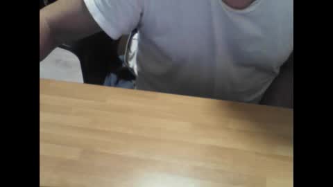 Snapshot of mtwpaul chatting on 02-26-25, 06:15 mtwpaul online show from 02-26-25, 06:15