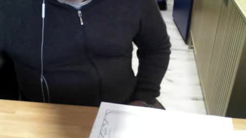 Snapshot of mtwpaul chatting on 03-19-26, 05:39 mtwpaul online show from 03-19-26, 05:39