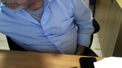 Snapshot of mtwpaul chatting on 04-06-26, 11:33 mtwpaul online show from 04-06-26, 11:33