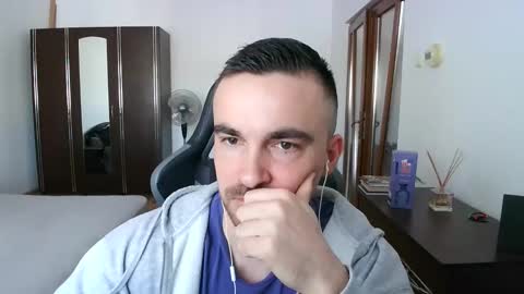 Victor online show from 04-04-26, 08:23