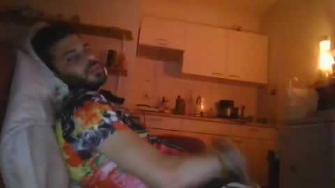 mucha950218 online show from 10-24-25, 08:38