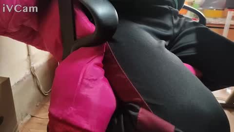 Snapshot of muchachosam chatting on 12-08-24, 08:36 zenon online show from 12-08-24, 08:36