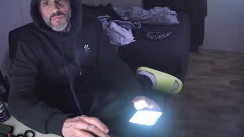 Muffdiver online show from 02-18-26, 01:56