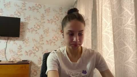 Tia online show from 02-24-26, 06:44