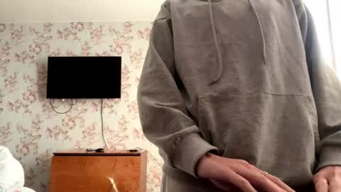 Tia online show from 03-17-26, 06:06