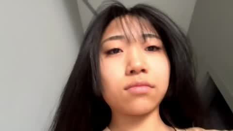 Mia online show from 04-02-26, 10:07