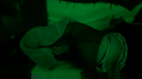 Snapshot of mujersexy0 chatting on 05-22-26, 01:24 mujersexy0 online show from 05-22-26, 01:24