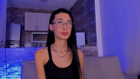 Snapshot of mulan_sheng69 chatting on 01-11-25, 05:10 Mulan Sheng next broadcast December 4 online show from 01-11-25, 05:10