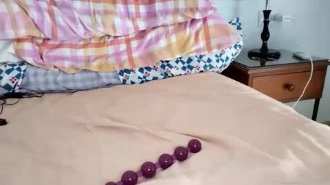 Snapshot of mulato44 chatting on 09-18-25, 08:05 Laly online show from 09-18-25, 08:05