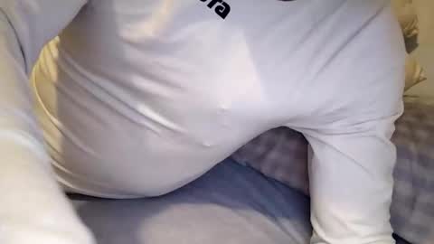 Snapshot of mulato44 chatting on 11-27-25, 09:44 Laly online show from 11-27-25, 09:44