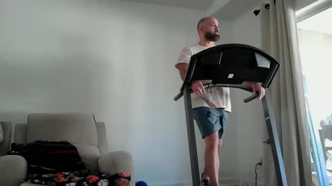 Bearded online show from 02-24-26, 02:15