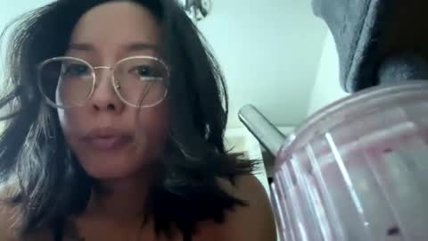 Snapshot of muniico chatting on 09-18-25, 12:23 muniico online show from 09-18-25, 12:23