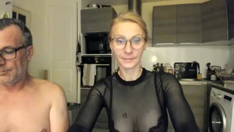 LOVELY JULIA  Peter DAY online show from 10-11-25, 08:07