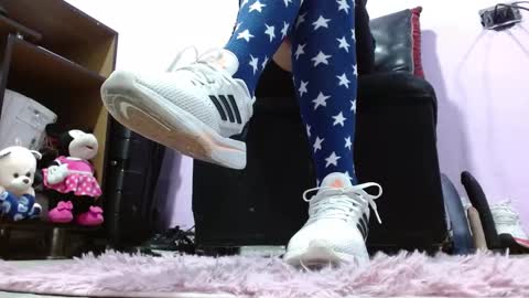 Snapshot of murielbrown chatting on 02-14-25, 01:45 Muriel online show from 02-14-25, 01:45