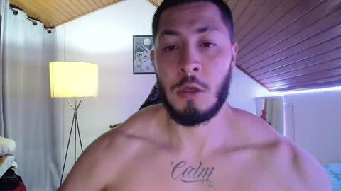 Snapshot of muscle_cock32 chatting on 12-30-24, 05:58 David Big online show from 12-30-24, 05:58