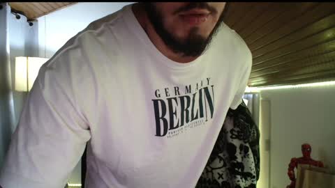 Snapshot of muscle_cock32 chatting on 01-21-25, 10:19 David Big online show from 01-21-25, 10:19