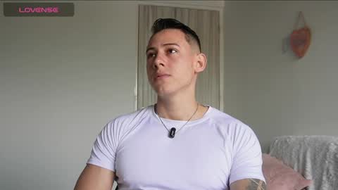 Snapshot of muscle_king_cum chatting on 05-27-26, 12:57 muscle_king_cum online show from 05-27-26, 12:57