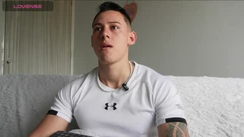 Snapshot of muscle_king_cum chatting on 05-28-26, 12:57 muscle_king_cum online show from 05-28-26, 12:57