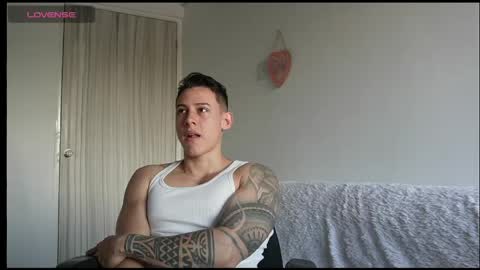 Snapshot of muscle_king_cum chatting on 06-01-26, 01:57 muscle_king_cum online show from 06-01-26, 01:57