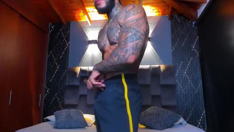 Snapshot of muscle_man19 chatting on 01-10-25, 12:38 Nick online show from 01-10-25, 12:38