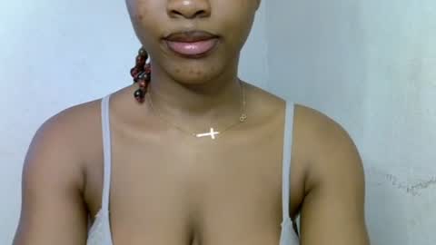 Snapshot of muscle_queen0 chatting on 02-20-26, 07:10 muscle_queen0 online show from 02-20-26, 07:10