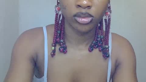 Snapshot of muscle_queen0 chatting on 03-03-26, 07:53 muscle_queen0 online show from 03-03-26, 07:53