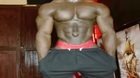 musclegod23 online show from 06-01-26, 05:47
