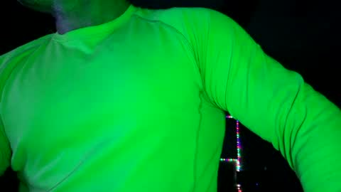 Snapshot of muscles_hulk chatting on 07-07-26, 11:20 Hulk Muscles - NEW ACCOUNT online show from 07-07-26, 11:20