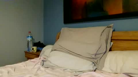 Snapshot of muscleshow00 chatting on 11-14-25, 08:02 muscleshow00 online show from 11-14-25, 08:02