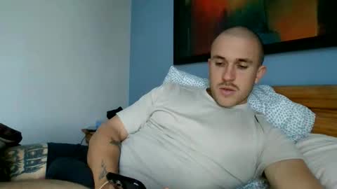 Snapshot of muscleshow00 chatting on 11-15-25, 12:34 muscleshow00 online show from 11-15-25, 12:34